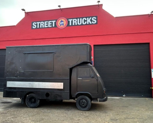 Camión de mudanzas Avia 1250D