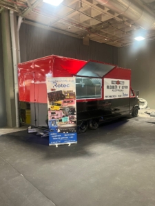 Uno de los vehículos expuestos: formato ideal para servicio, showcooking o activación de marca.